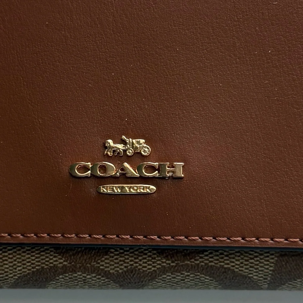 Coach Slim Trifold Wallet in Signature Canvas in Light Khaki/Saddle C5966